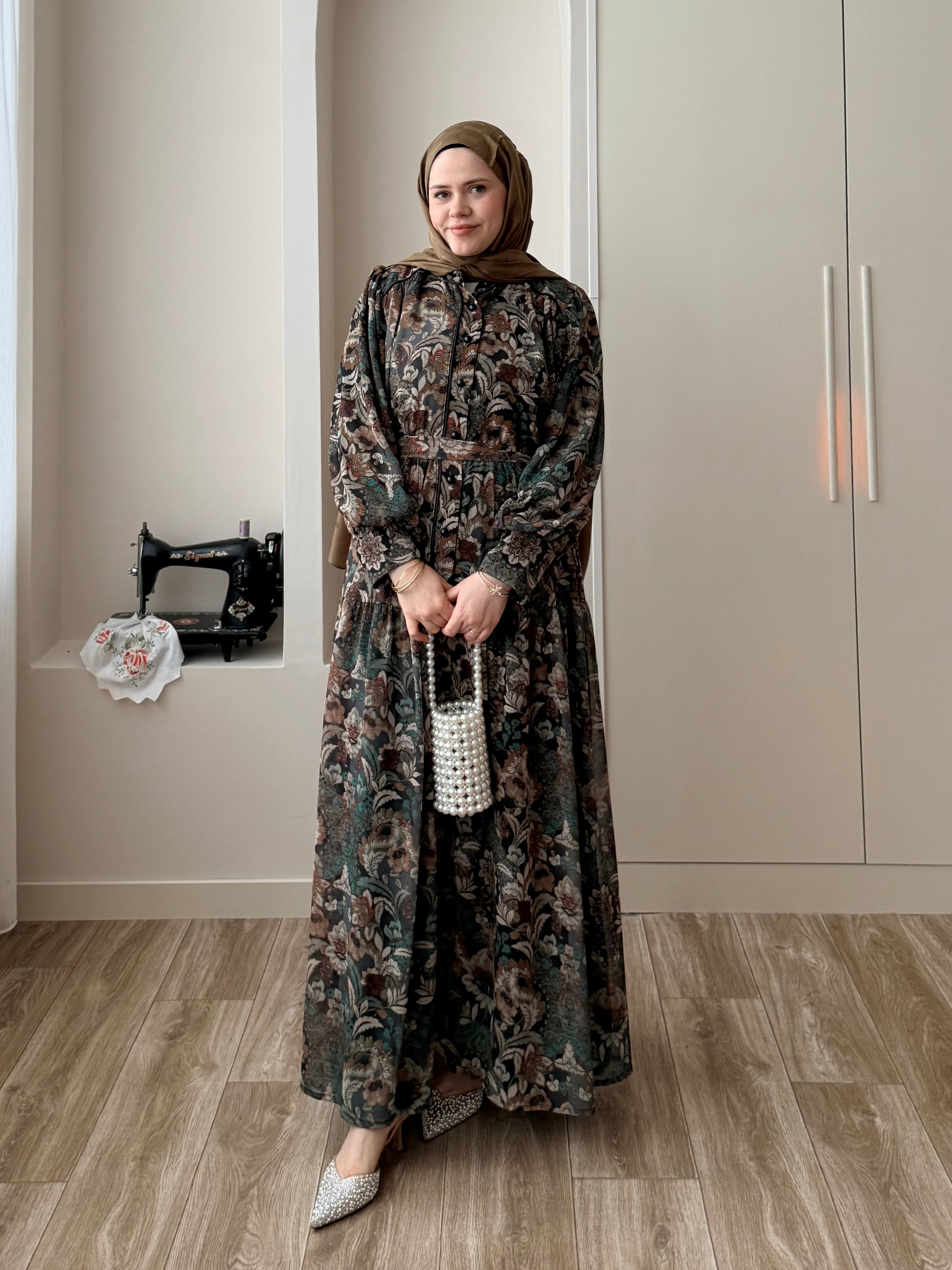 Lissa Dress